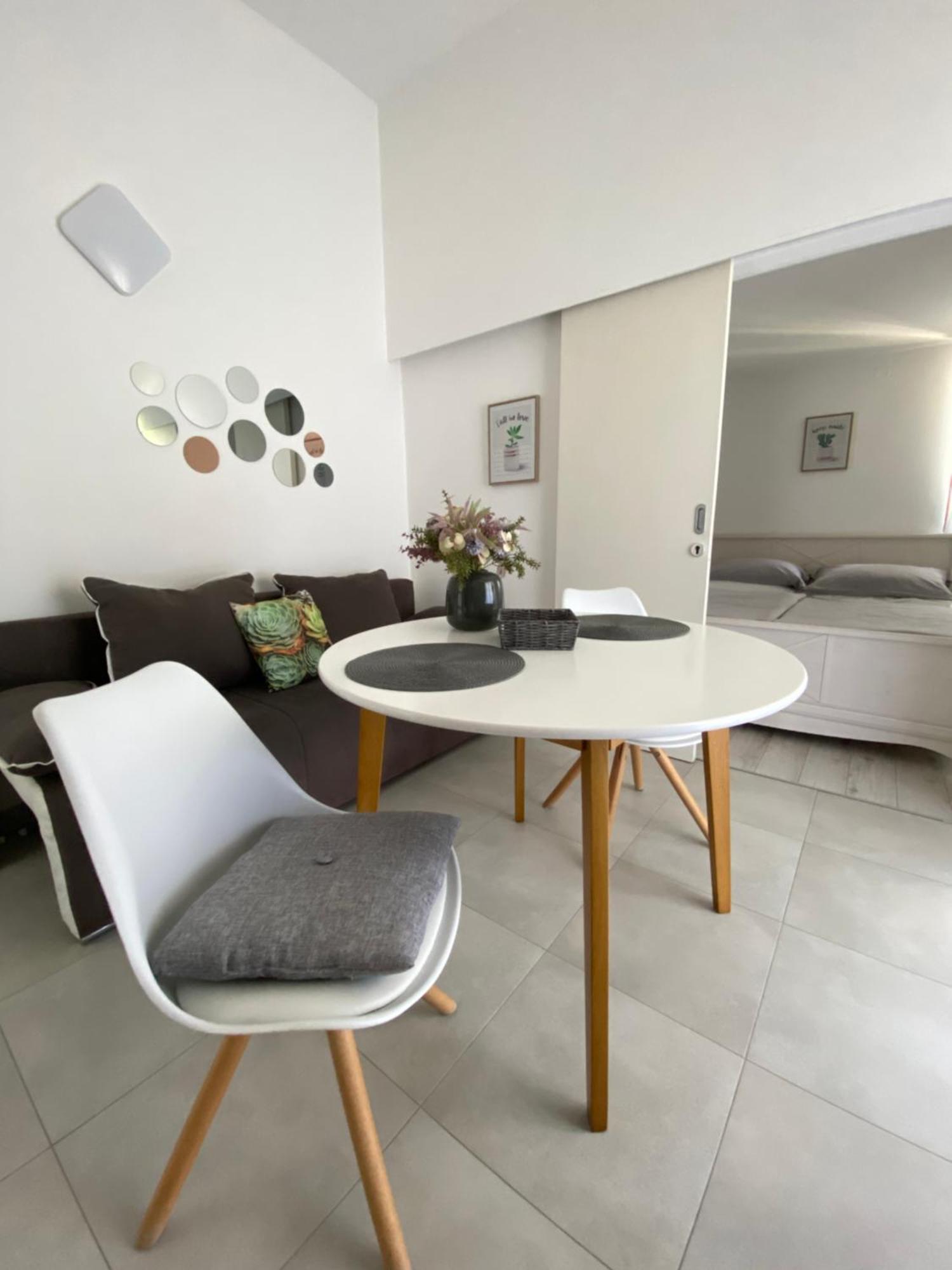 Apartments Flora 1 Banjol Zewnętrze zdjęcie
